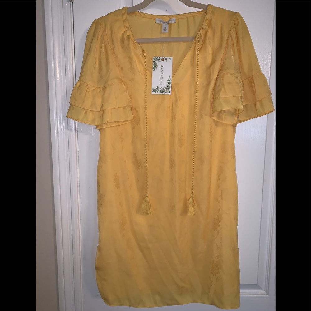 NWT Chelsea & Violet Yellow Shift Dress Size XS